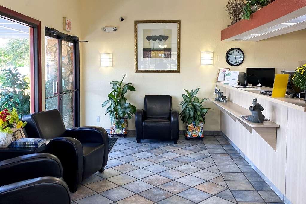 Knights Inn Punta Gorda Wnętrze zdjęcie