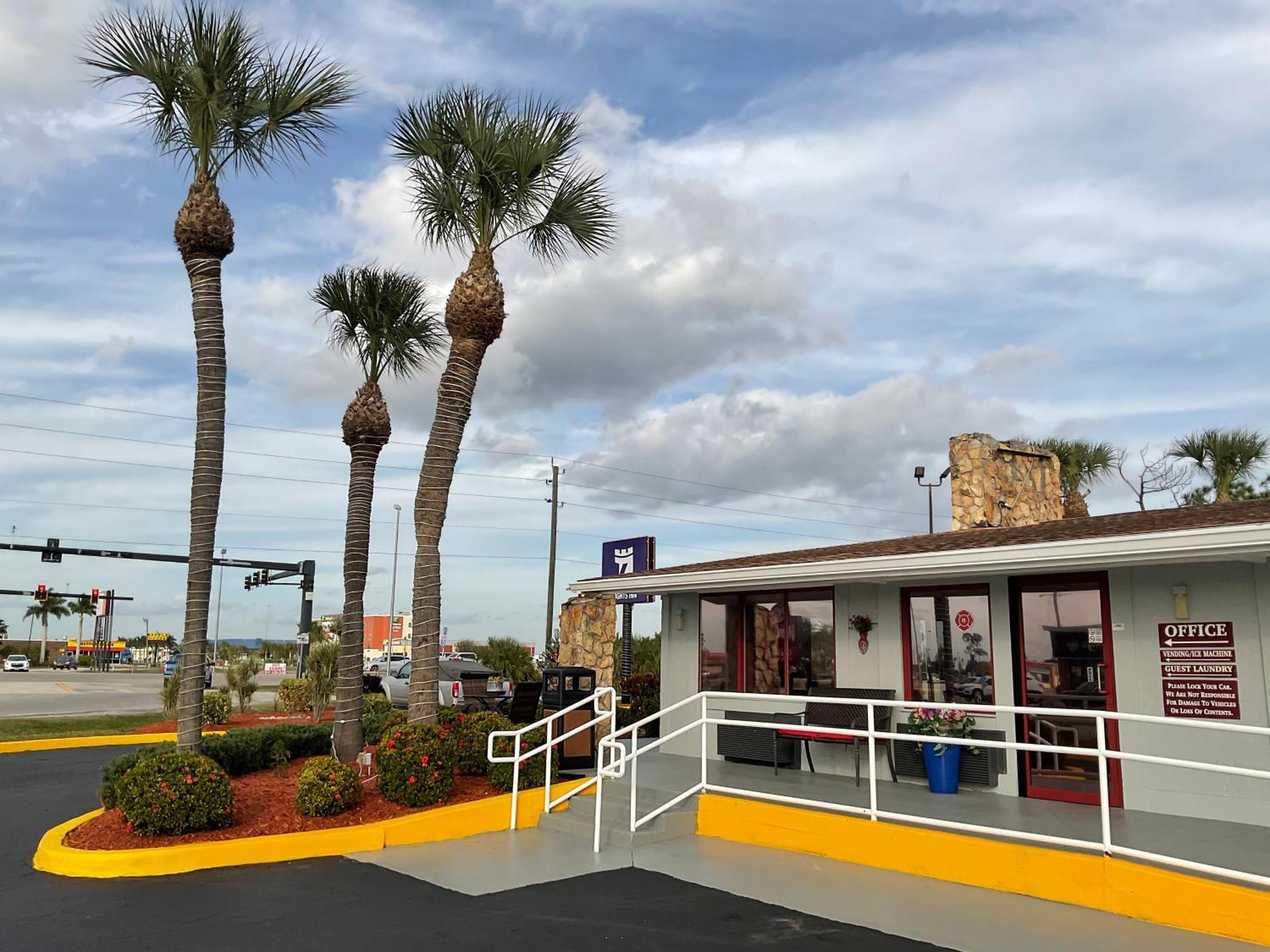 Knights Inn Punta Gorda Zewnętrze zdjęcie
