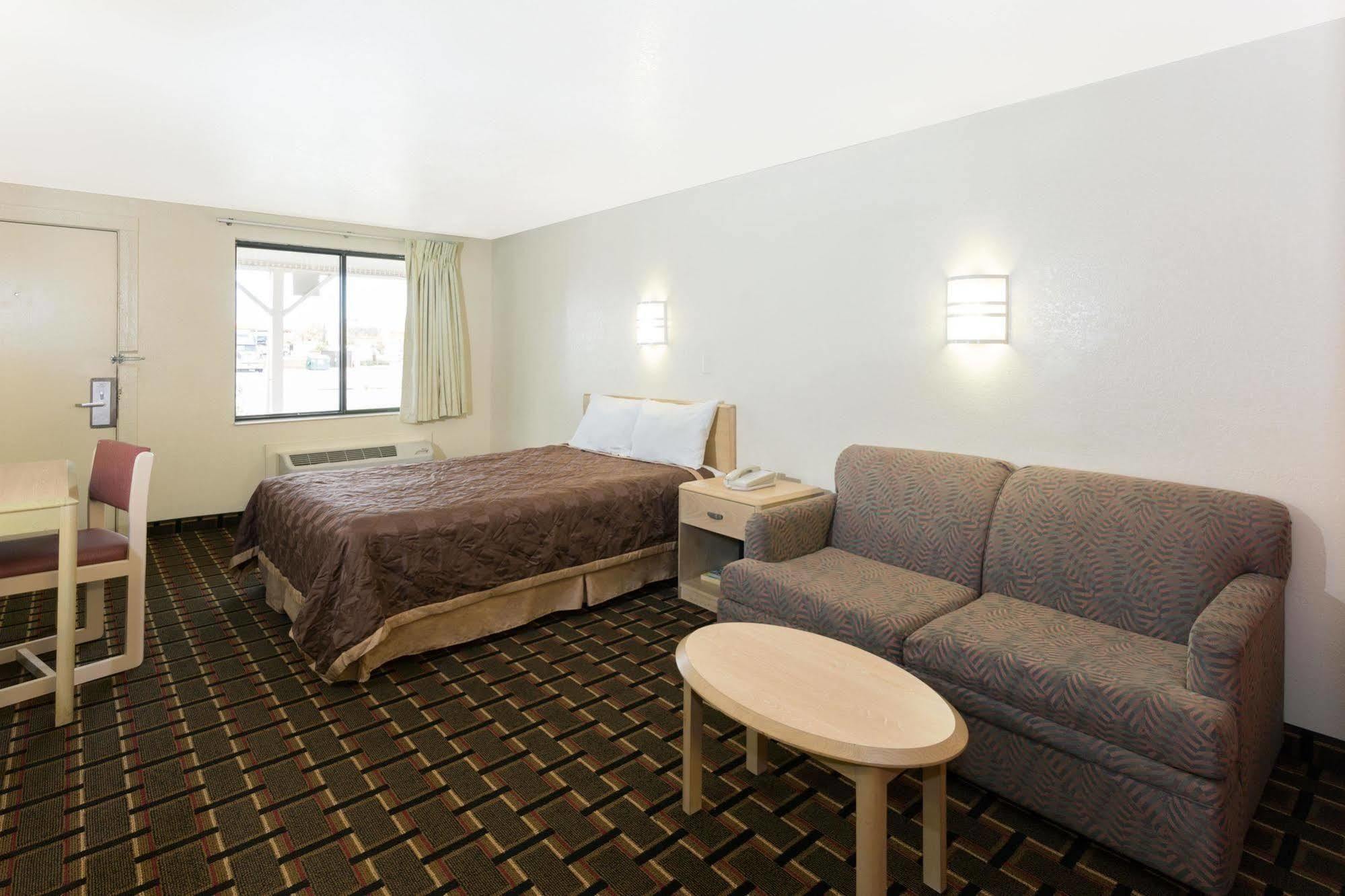 Knights Inn Punta Gorda Zewnętrze zdjęcie